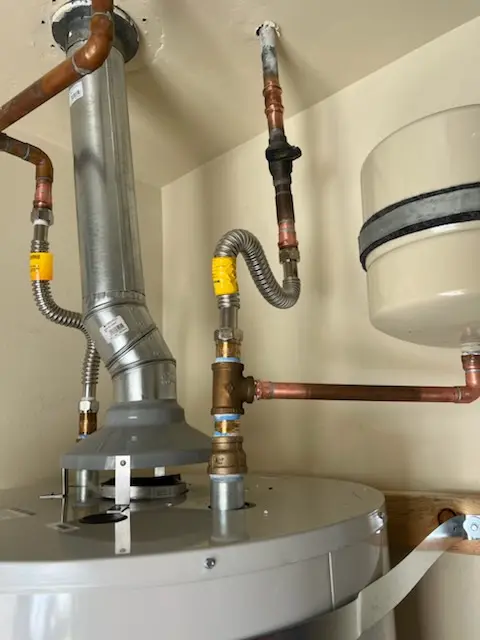 Water heater installation and plumbing repair in Lake Hamilton